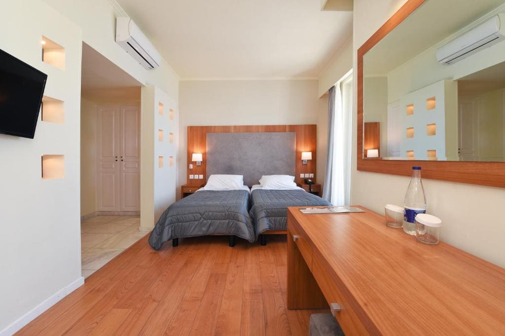 Executive Double or Twin Room with Sea View room - Image 2