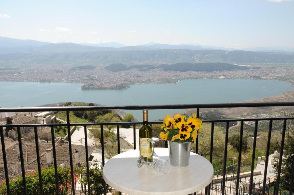 Comfort Double Room with Panoramic View room - Image 2