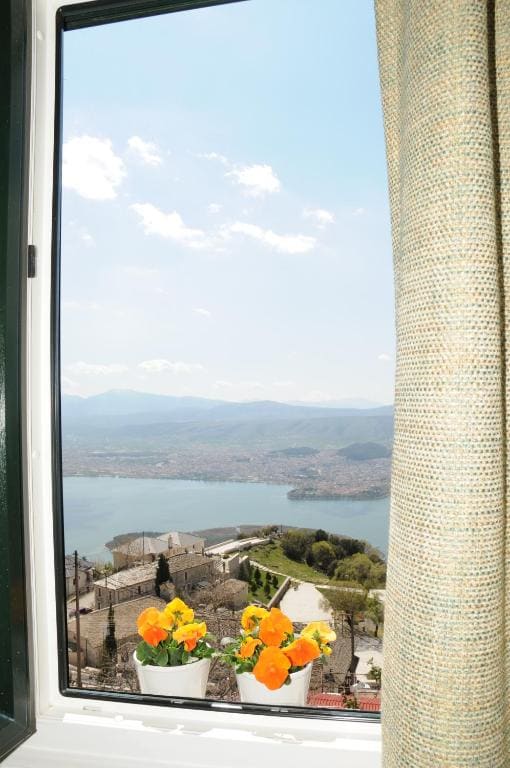Double Room with Panoramic View and Fireplace room - Image 1