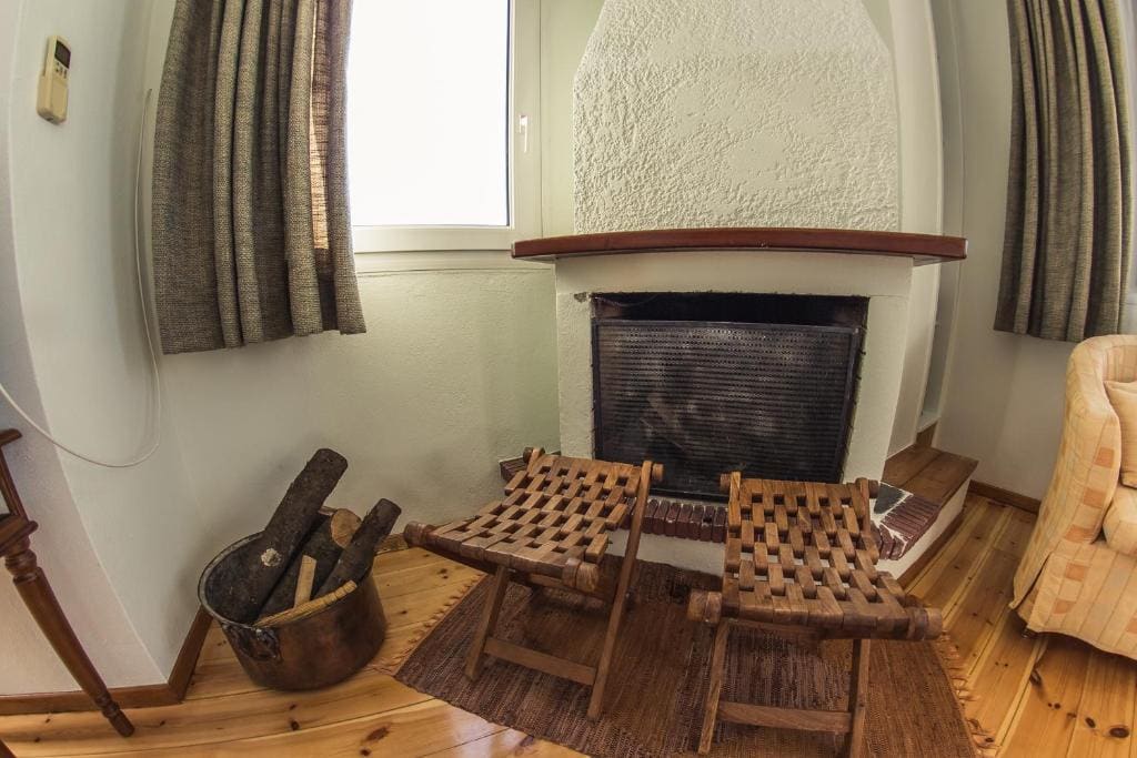 Double Room with Panoramic View and Fireplace room - Image 2