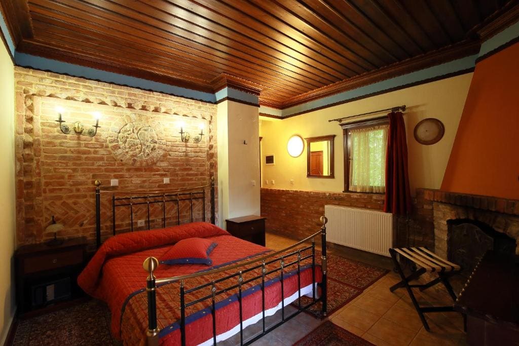 Standard Double or Twin Room with Fireplace room - Image 1