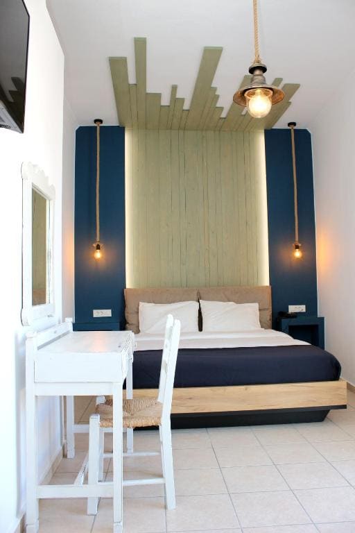 Superior Double Room (Double Bed) room - Image 1