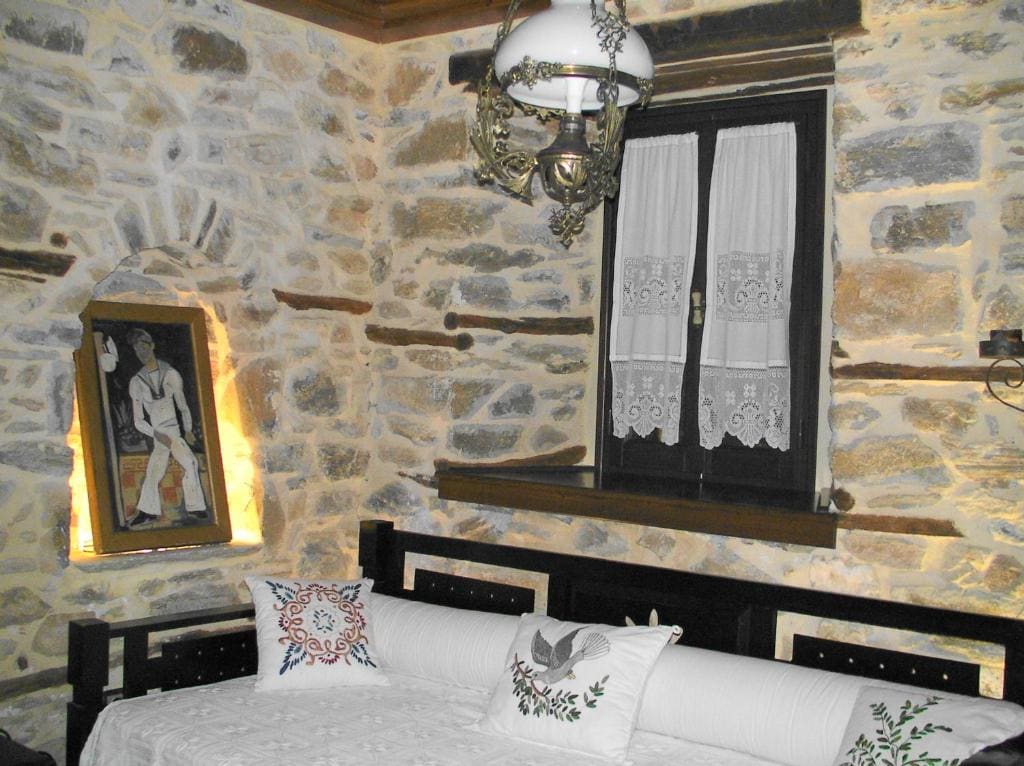 Luxury Triple Room room - Image 3
