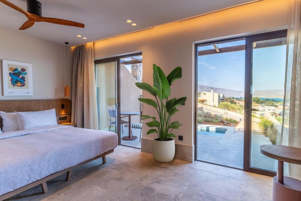Loft Plunge Pool Sea View room - Image 1
