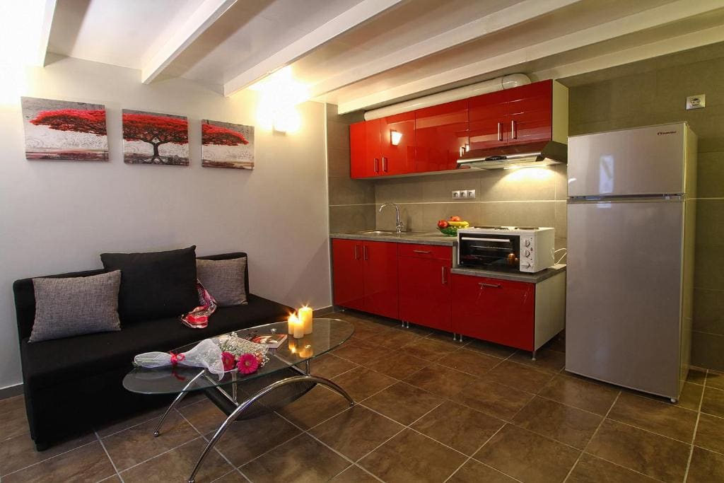One-Bedroom Apartment room - Image 3