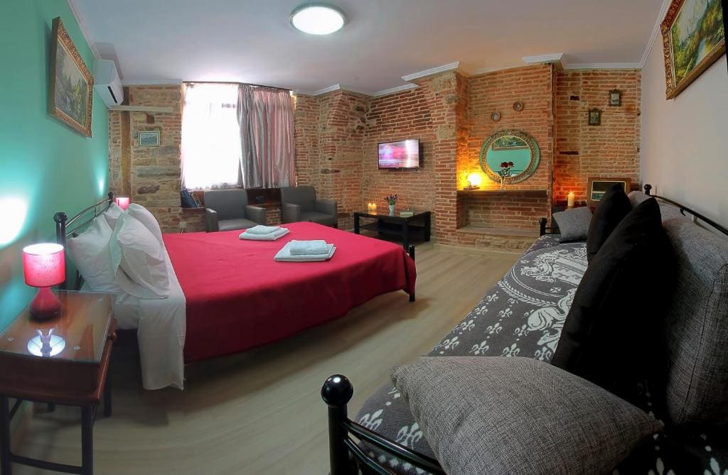 Triple Room with Shower room - Image 2