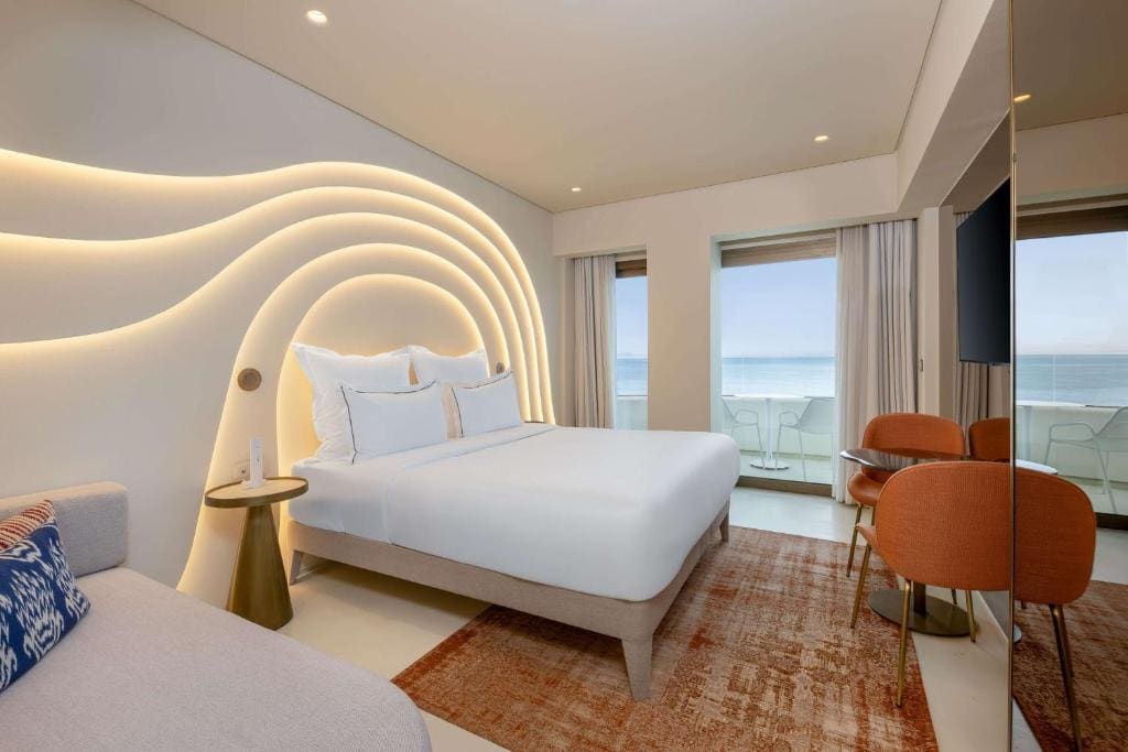 Deluxe King Room with Sea View room - Image 1