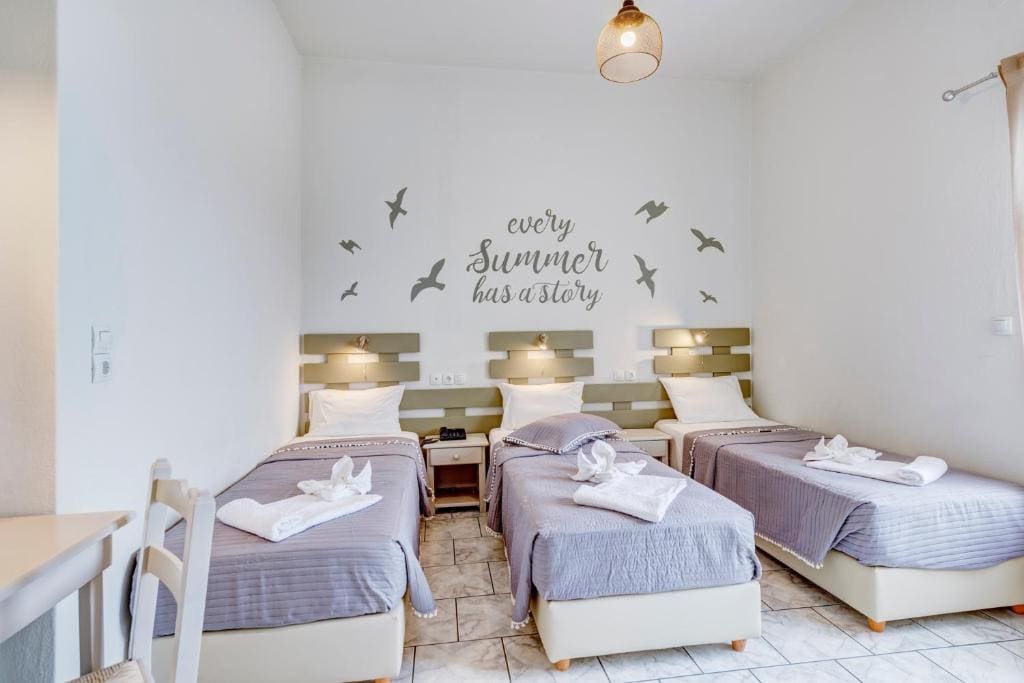 Comfortable Triple Room with Back View room - Image 1