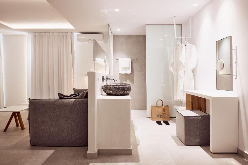 Junior Suite with Garden View room - Image 1