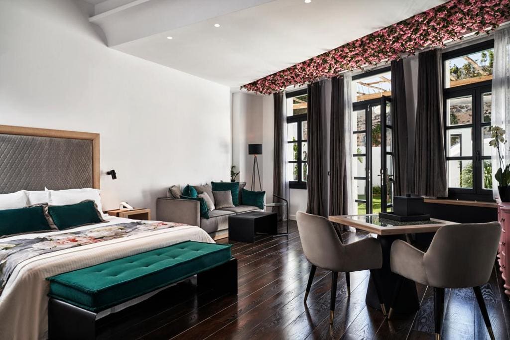 Superior Garden Suite With Private Pool room - Image 1