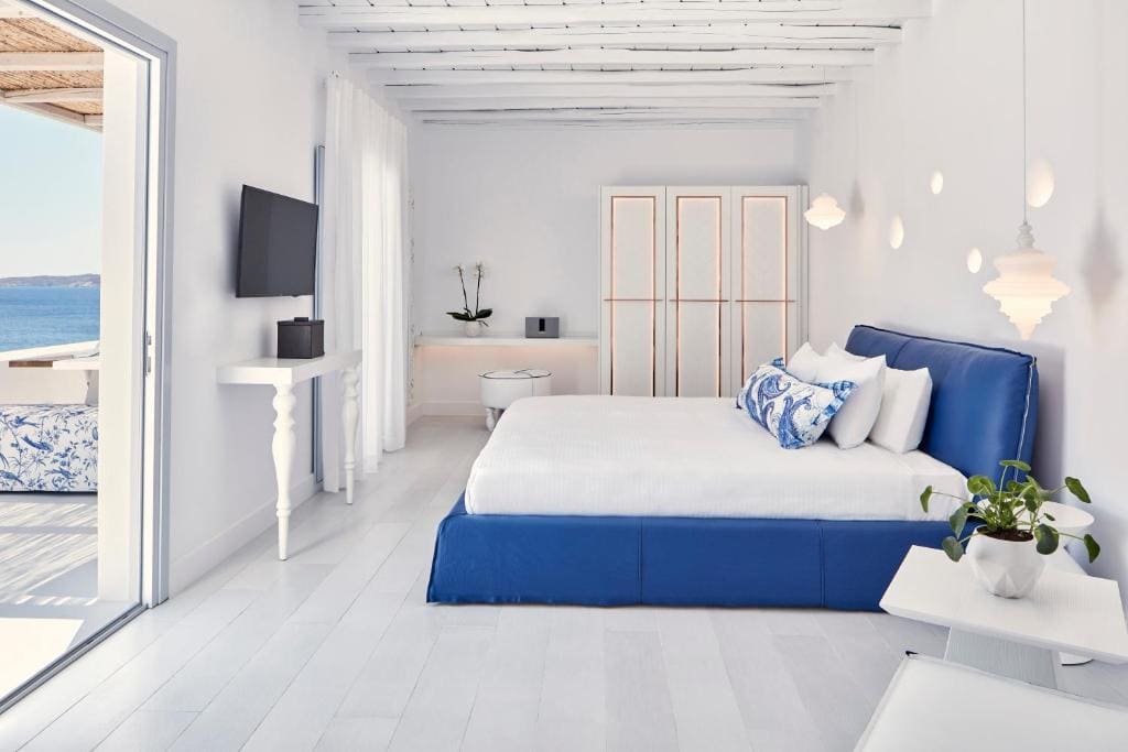 Senior Suite with Open-Air Jetted Tub and Sea View room - Image 2