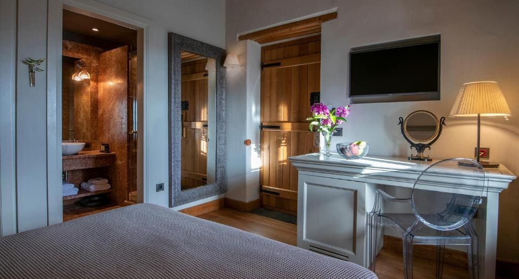Manor room room - Image 3