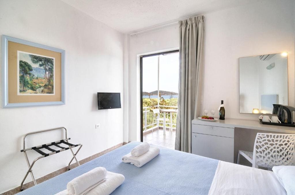 Classic Room with Sea View room - Image 3