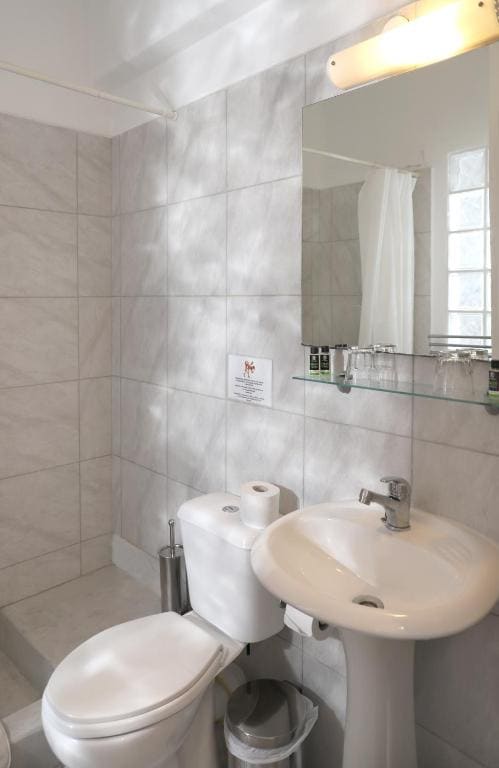 Classic Room with Sea View room - Image 2