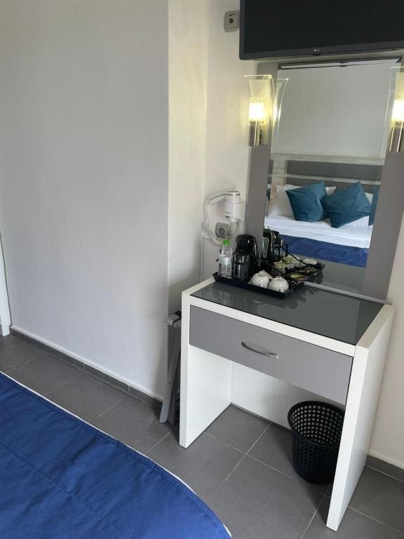 Standard King Room room - Image 1