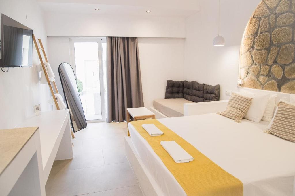 Superior Double Room room - Image 2