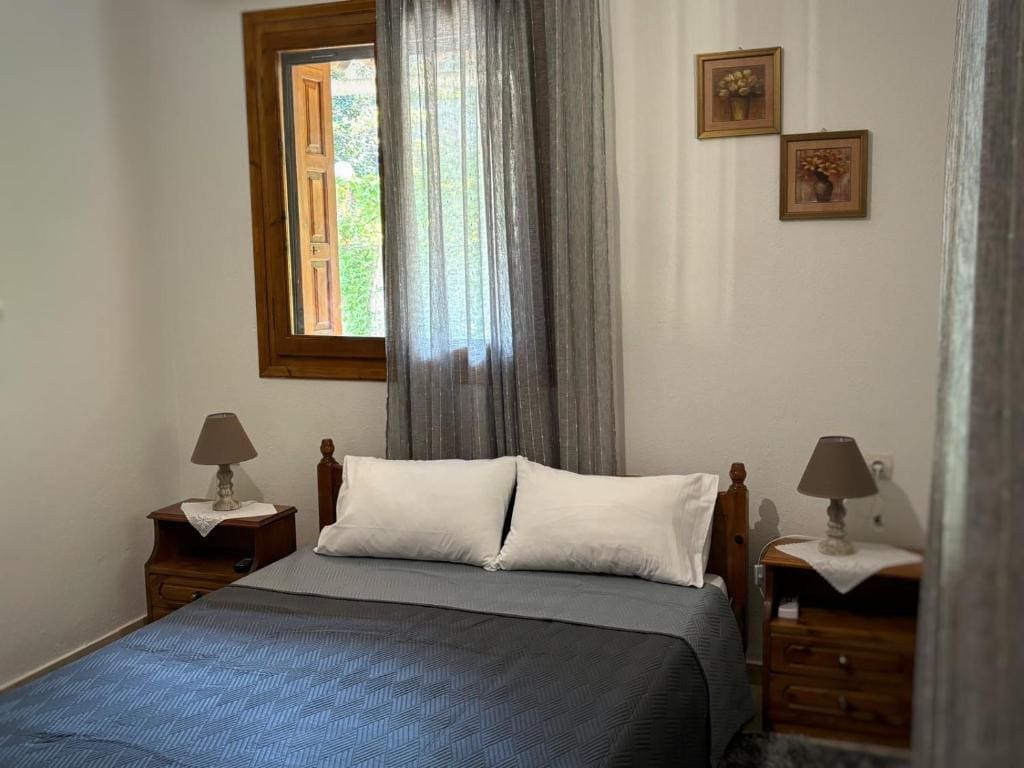 Budget Double Room room - Image 3