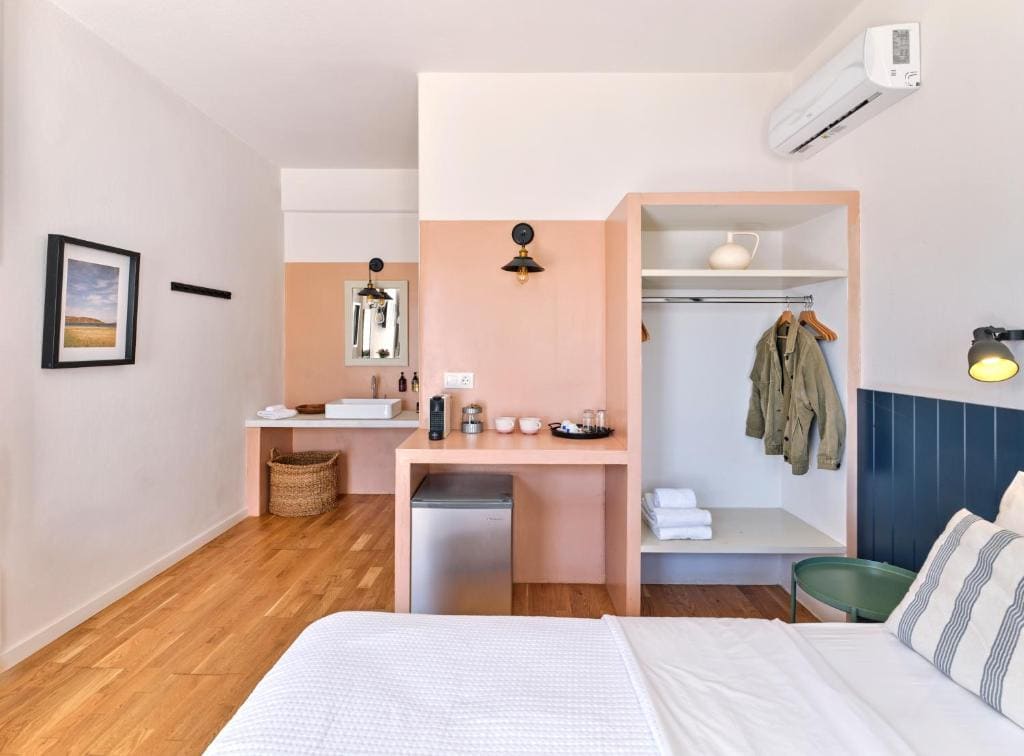 Double Room with Sea View room - Image 3