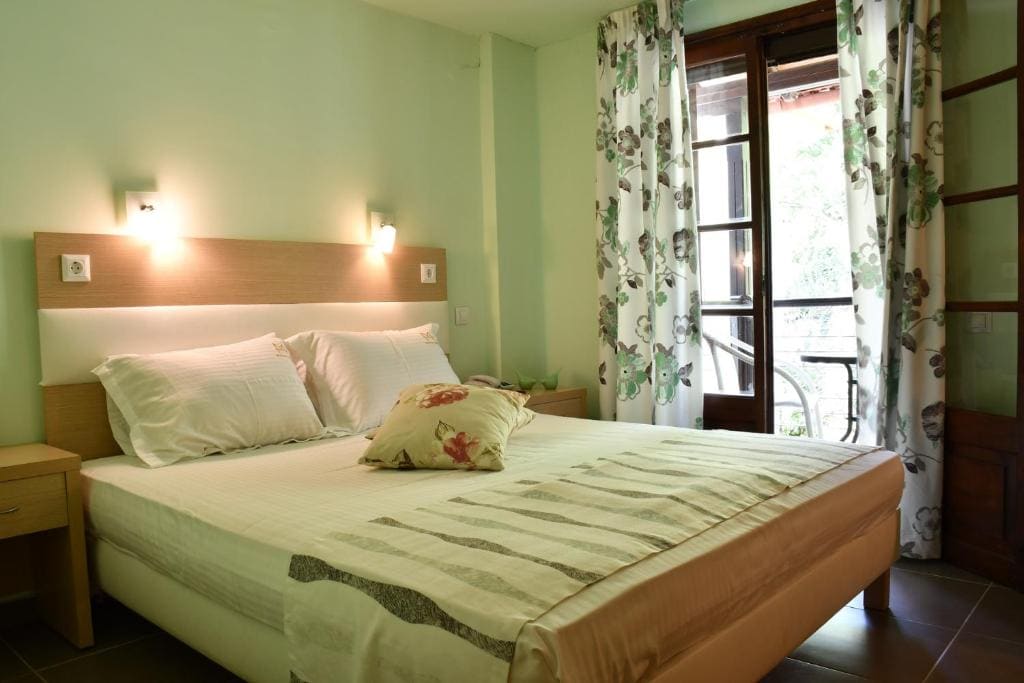 Economy Double or Twin Room room - Image 2