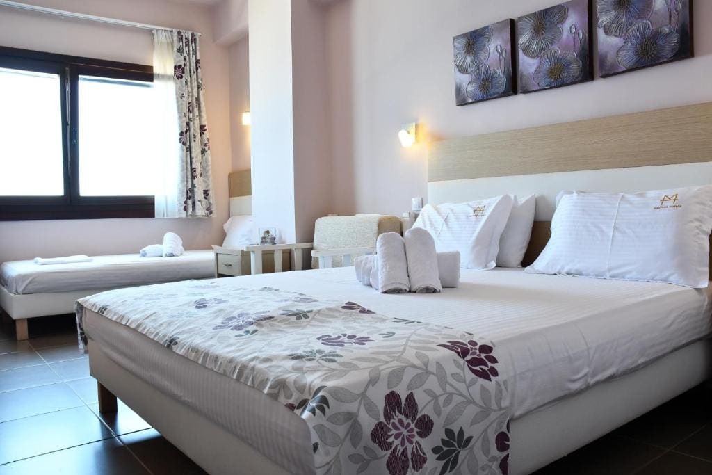 Triple Room with Sea View room - Image 3