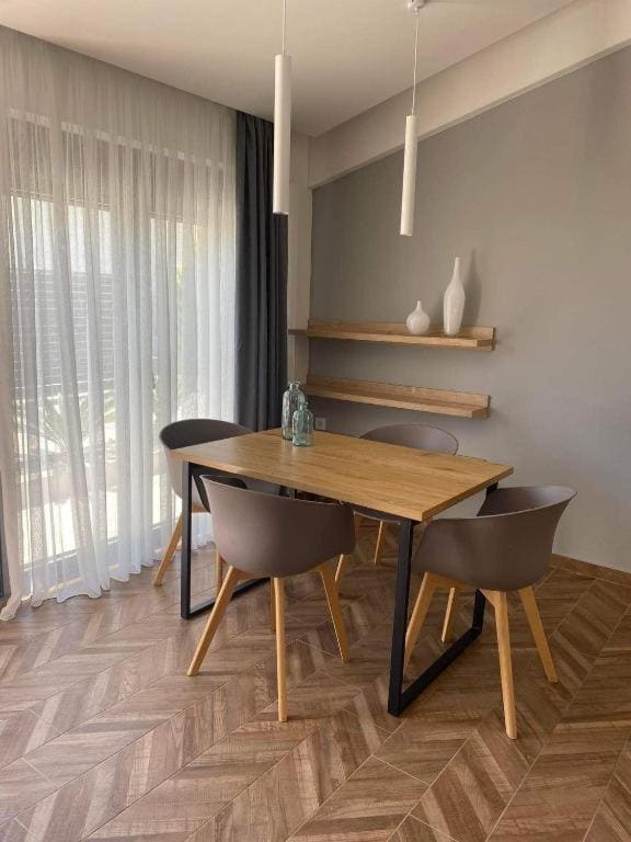 One-Bedroom Apartment room - Image 3