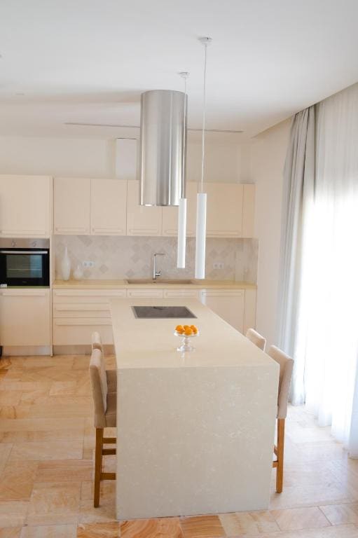 Two-Bedroom Apartment with Pool View room - Image 2