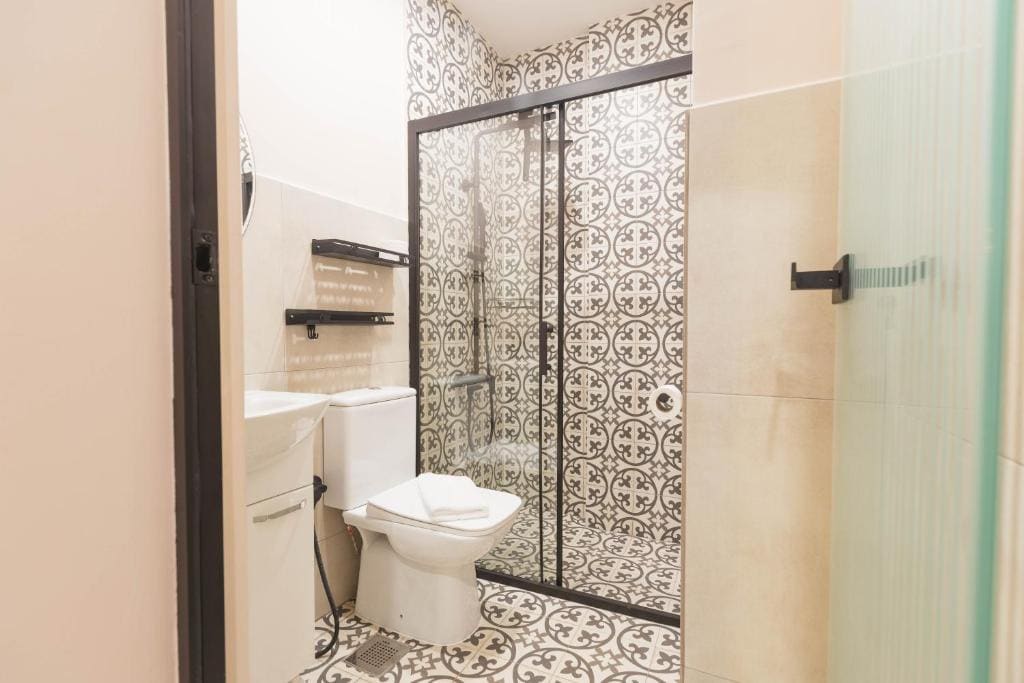 Double or Twin Room with Private Bathroom room - Image 1
