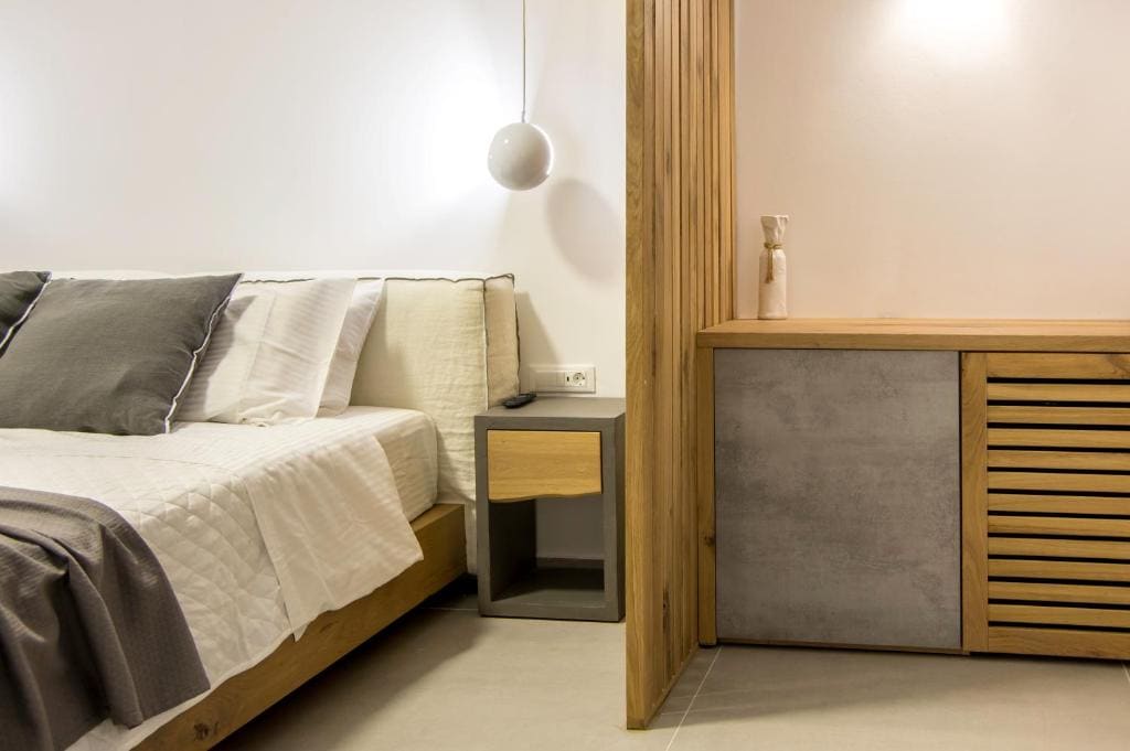 Deluxe Suite with Partial Sea View room - Image 2