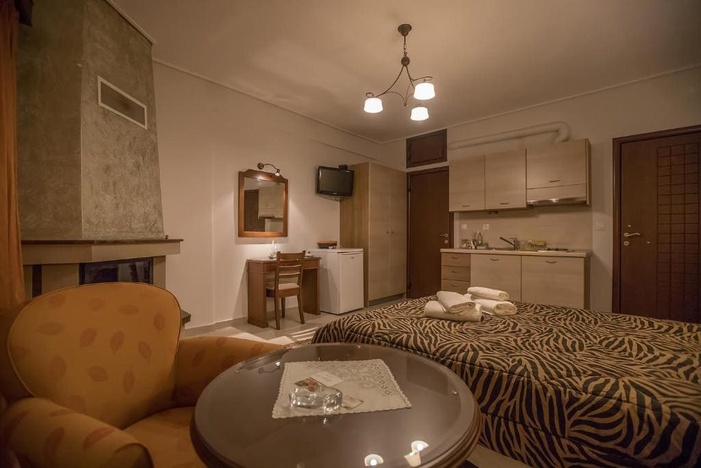 Budget Double Room room - Image 3
