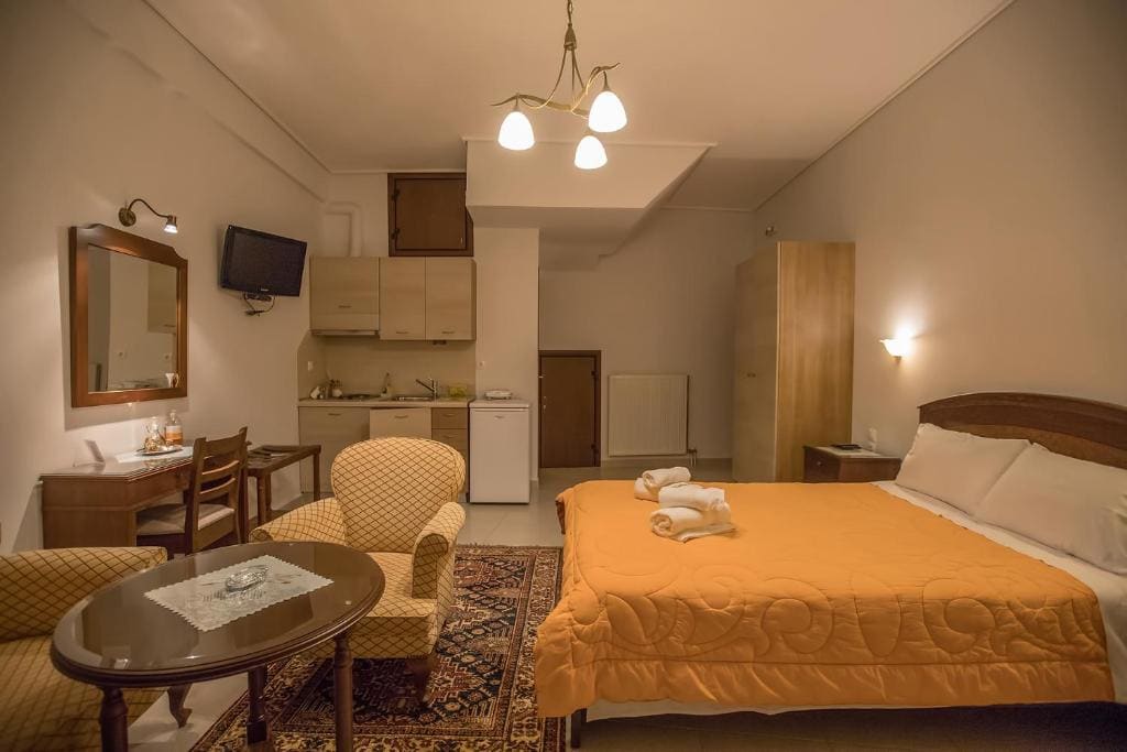 Triple Room with Lake View room - Image 3