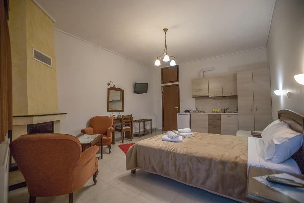 Triple Room with Mountain View room - Image 2