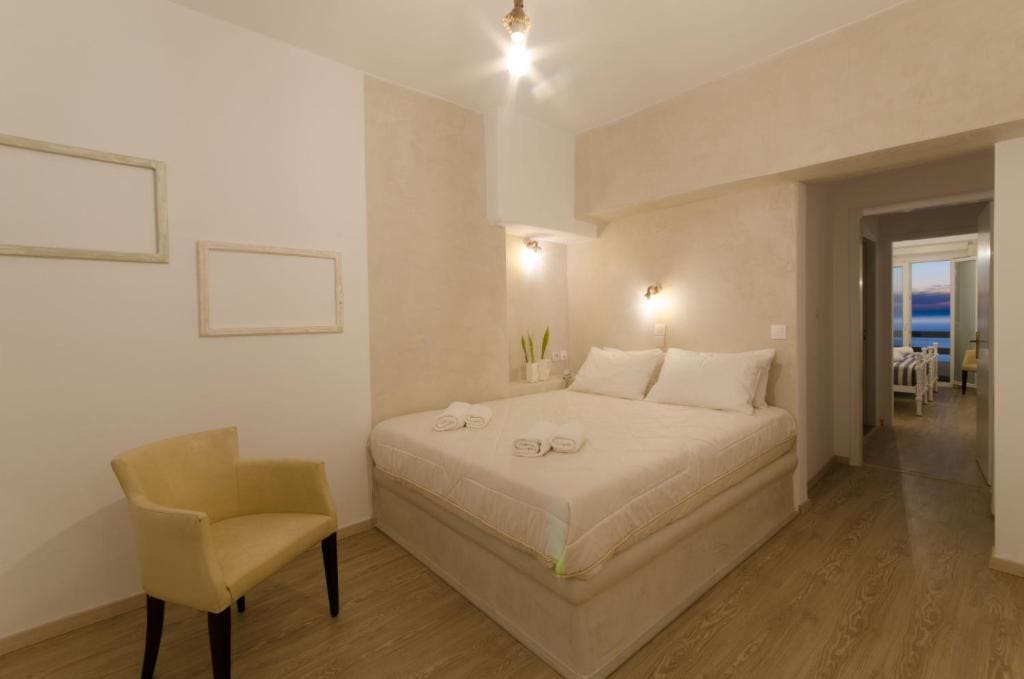 Suite with Balcony and Sea View room - Image 1