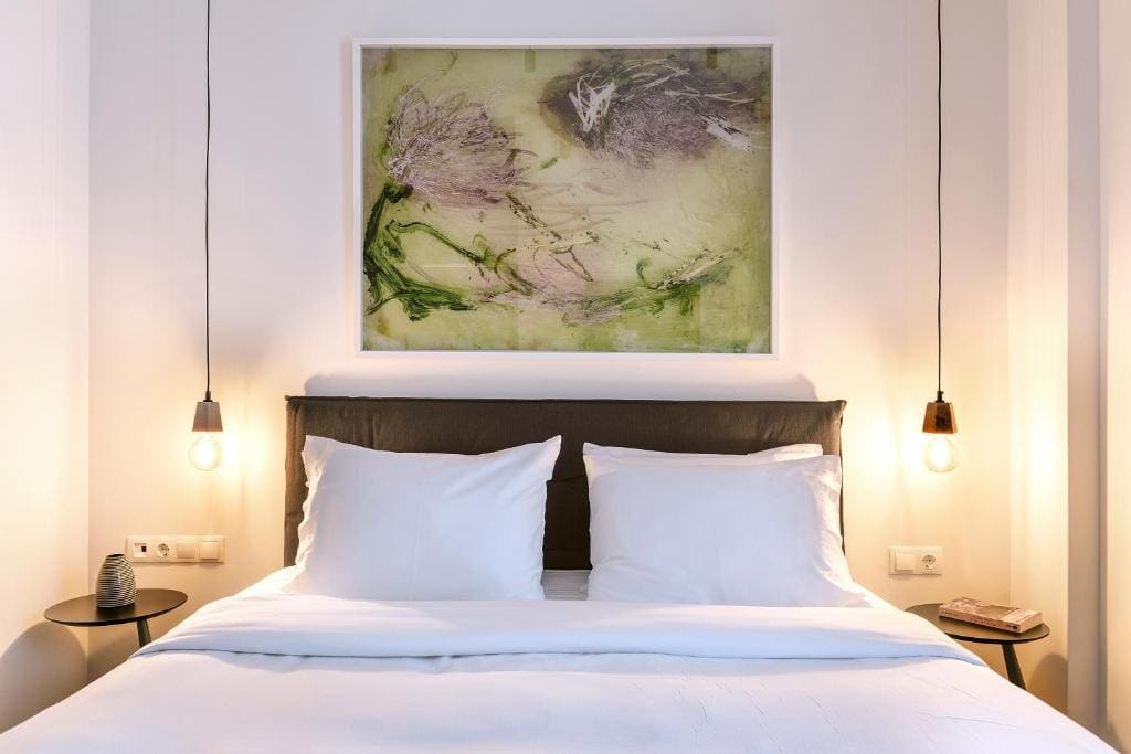 Deluxe Junior Suite room - Image 3