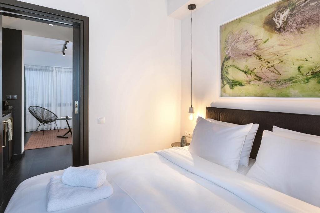Deluxe Junior Suite room - Image 1