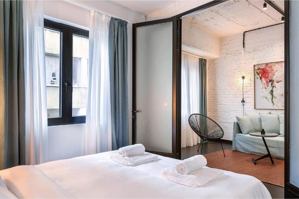 Deluxe Suite room - Image 1