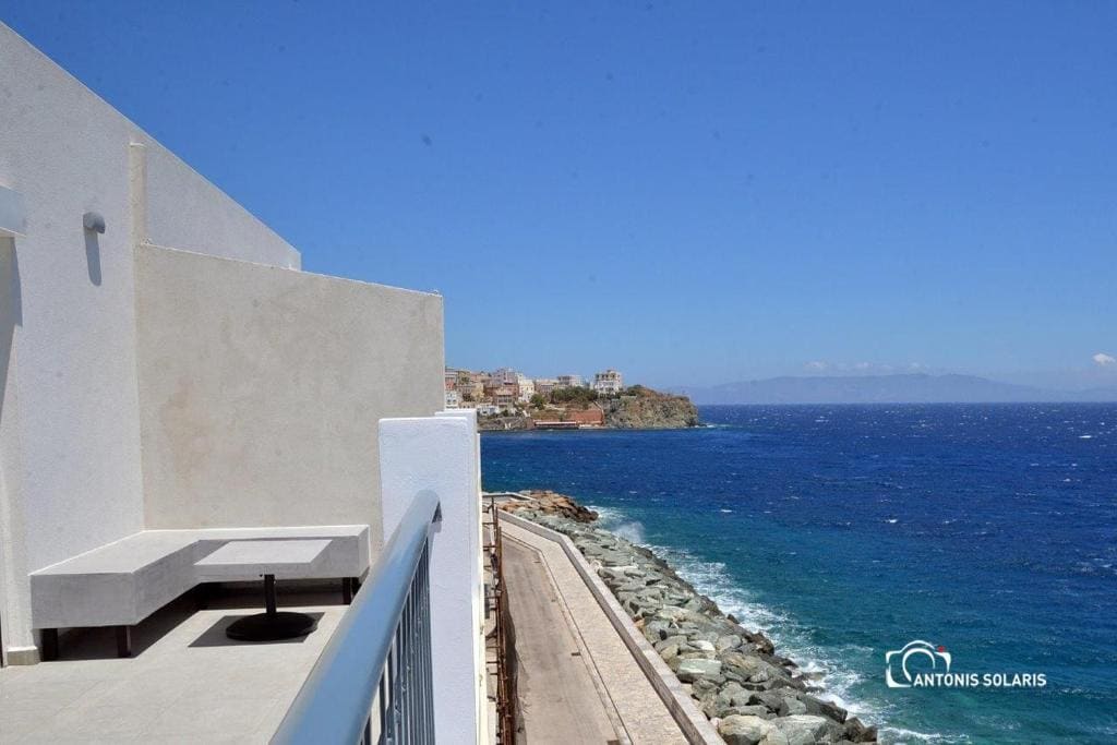 Suite with Sea View room - Image 2