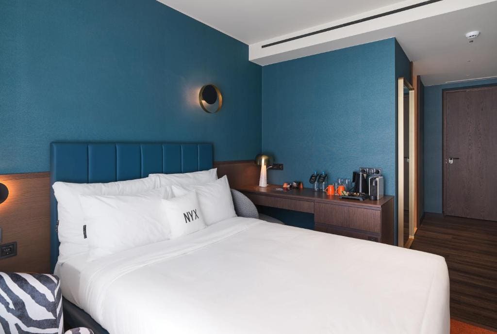 Design Single Star with Lycabettus View room - Image 1