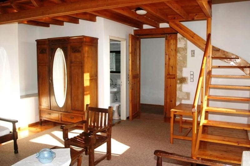 Deluxe Quadruple Room room - Image 3