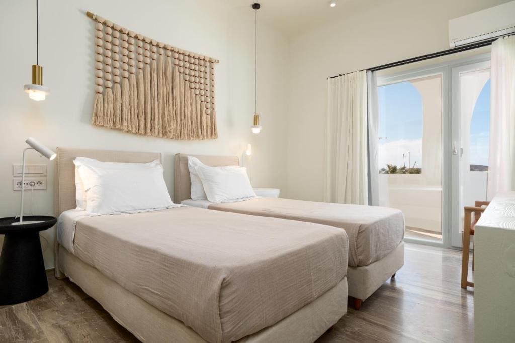 Deluxe Double or Twin Room with Sea View room - Image 1