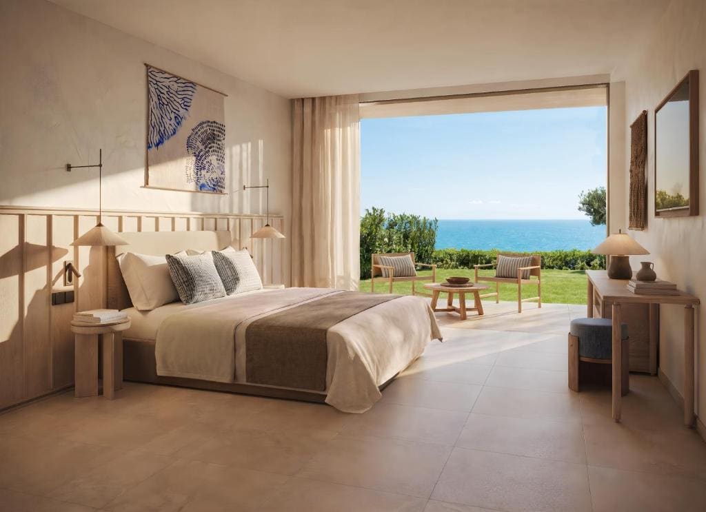 One Bedroom Family Suite with Private Garden & Sea View room - Image 1