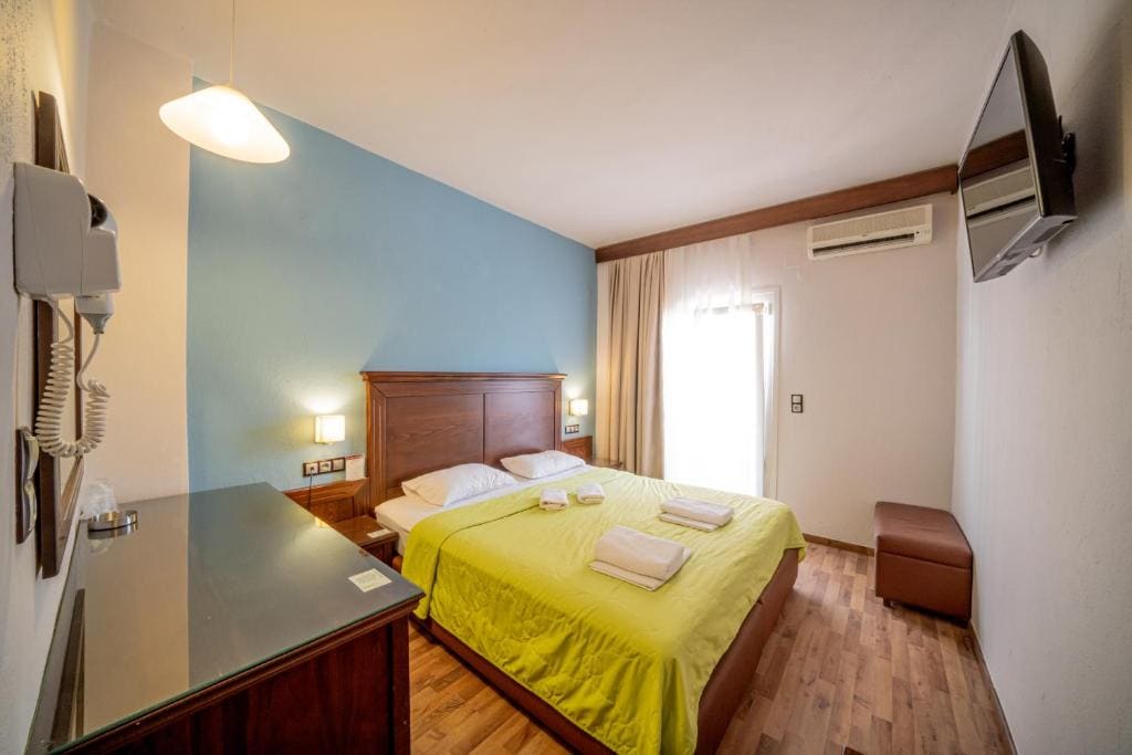 Standard Double or Twin Room room - Image 2