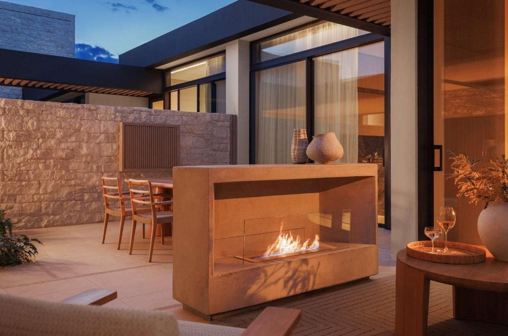 Three-Bedroom Suite - Beachfront with private pool room - Image 1