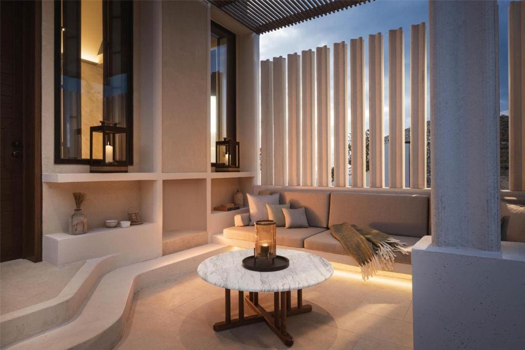 Cliff Villa with Private Pool room - Image 2