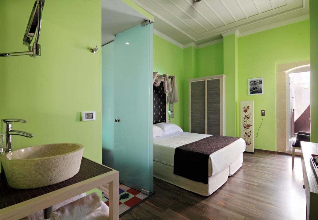 Superior Room room - Image 3