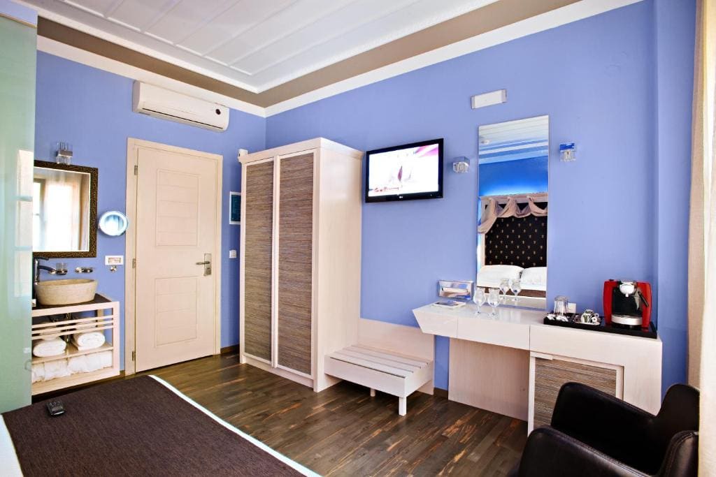 Deluxe Room room - Image 2