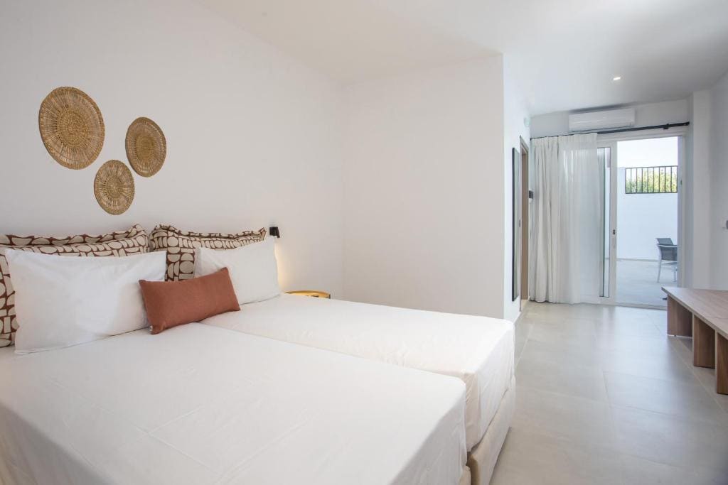 Double or Twin Room - Economy room - Image 1