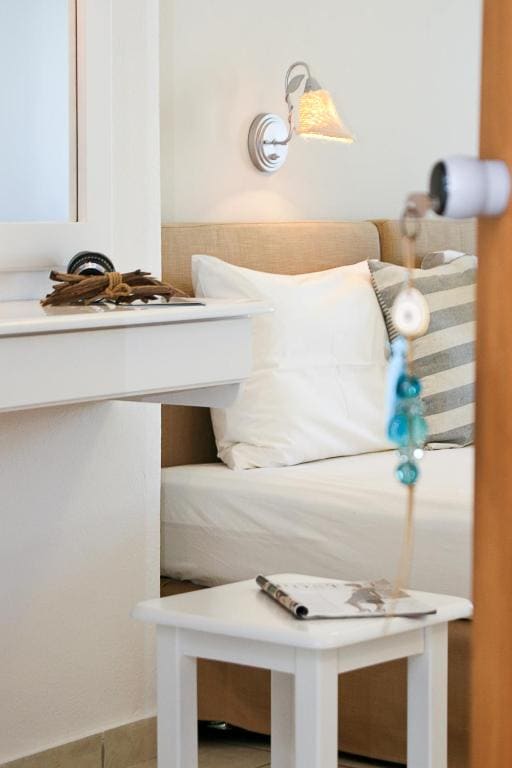Double or Twin Room with Sea View room - Image 1