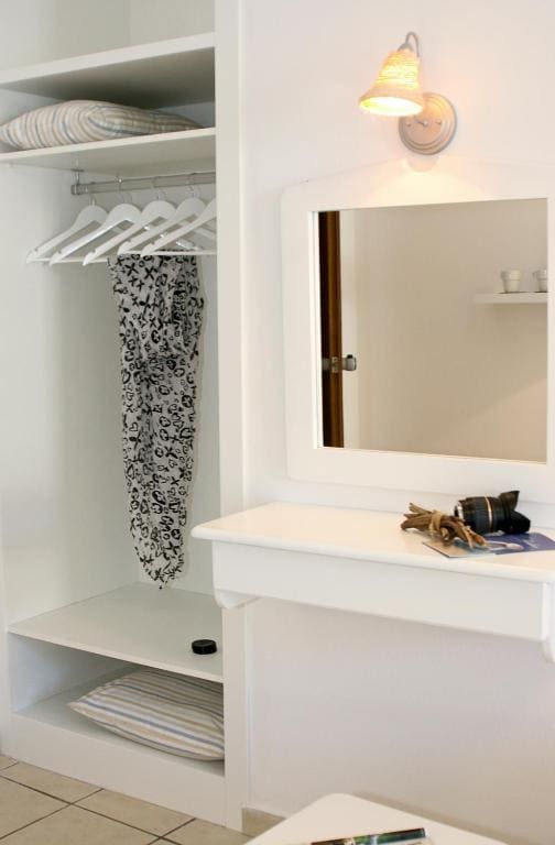 Double or Twin Room with Sea View room - Image 2