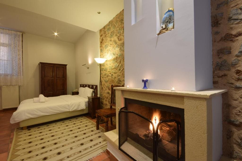 Junior Suite with Fireplace room - Image 3