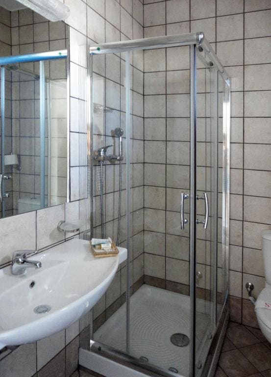Double Room with Direct Sea View room - Image 1